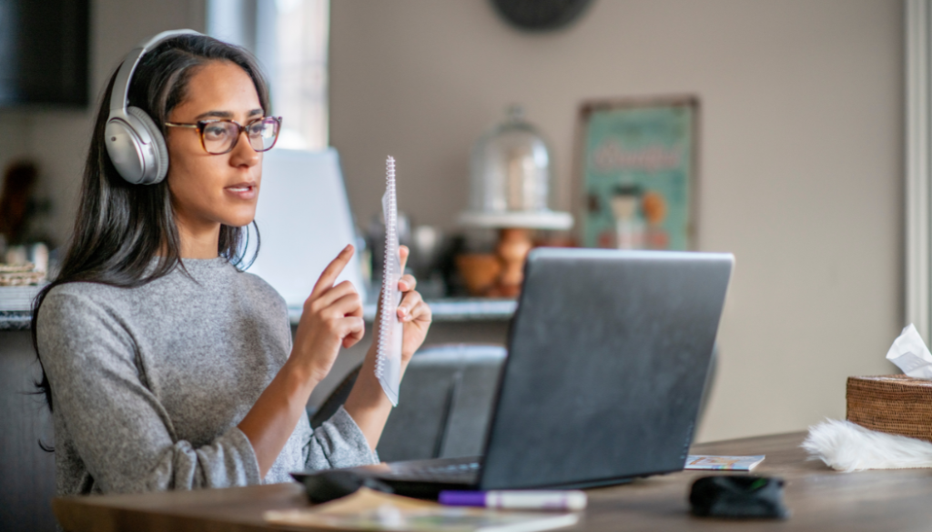 Why Online Teaching is the Perfect Career Choice for You